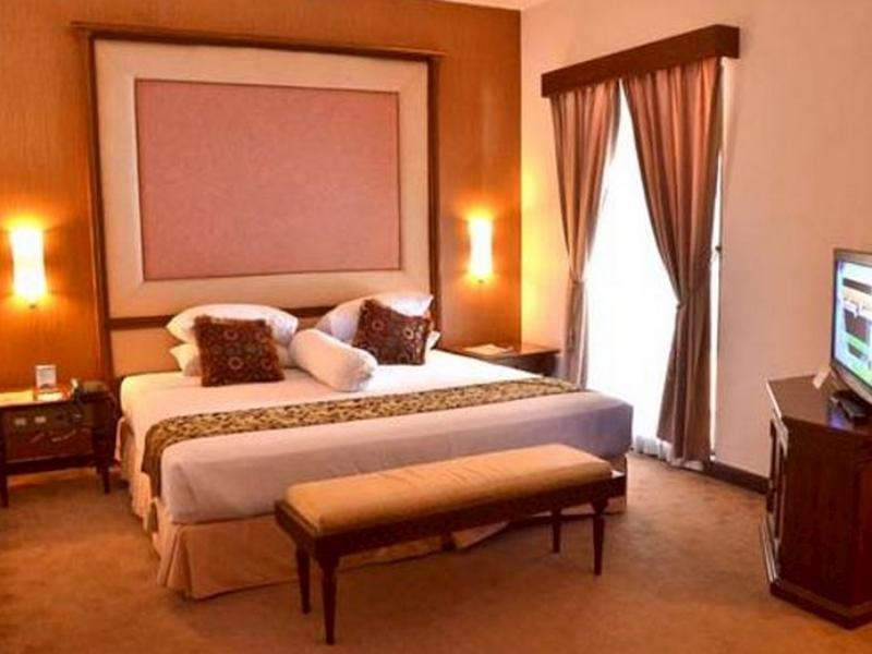 Bahari Inn Tegal Екстер'єр фото