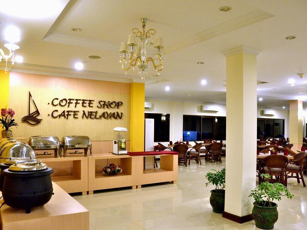 Bahari Inn Tegal Екстер'єр фото