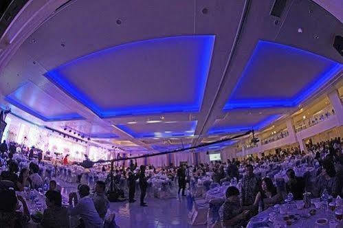Bahari Inn Tegal Екстер'єр фото